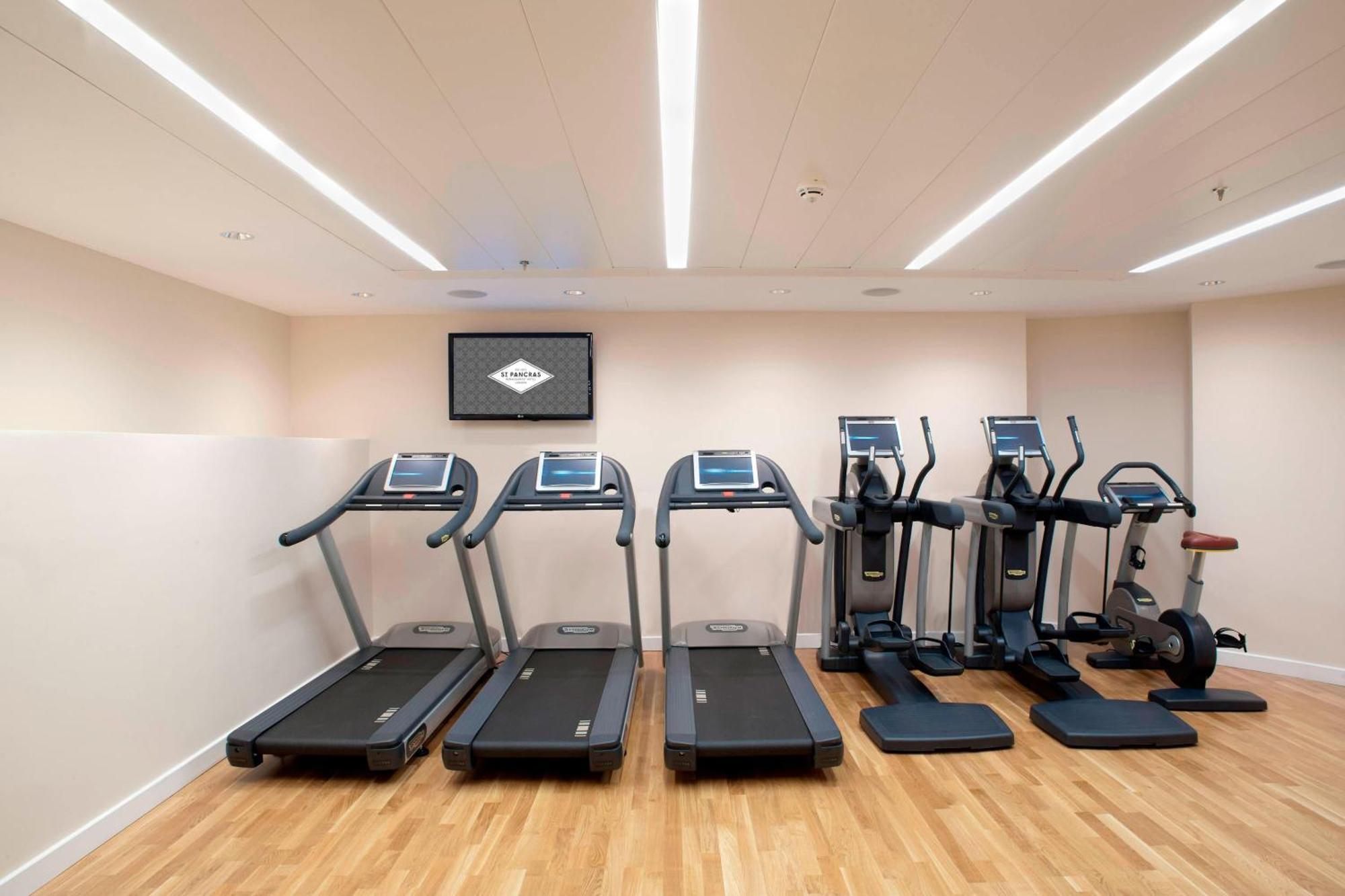 St. Pancras Renaissance Hotel Λονδίνο Εξωτερικό φωτογραφία The gym at the hotel