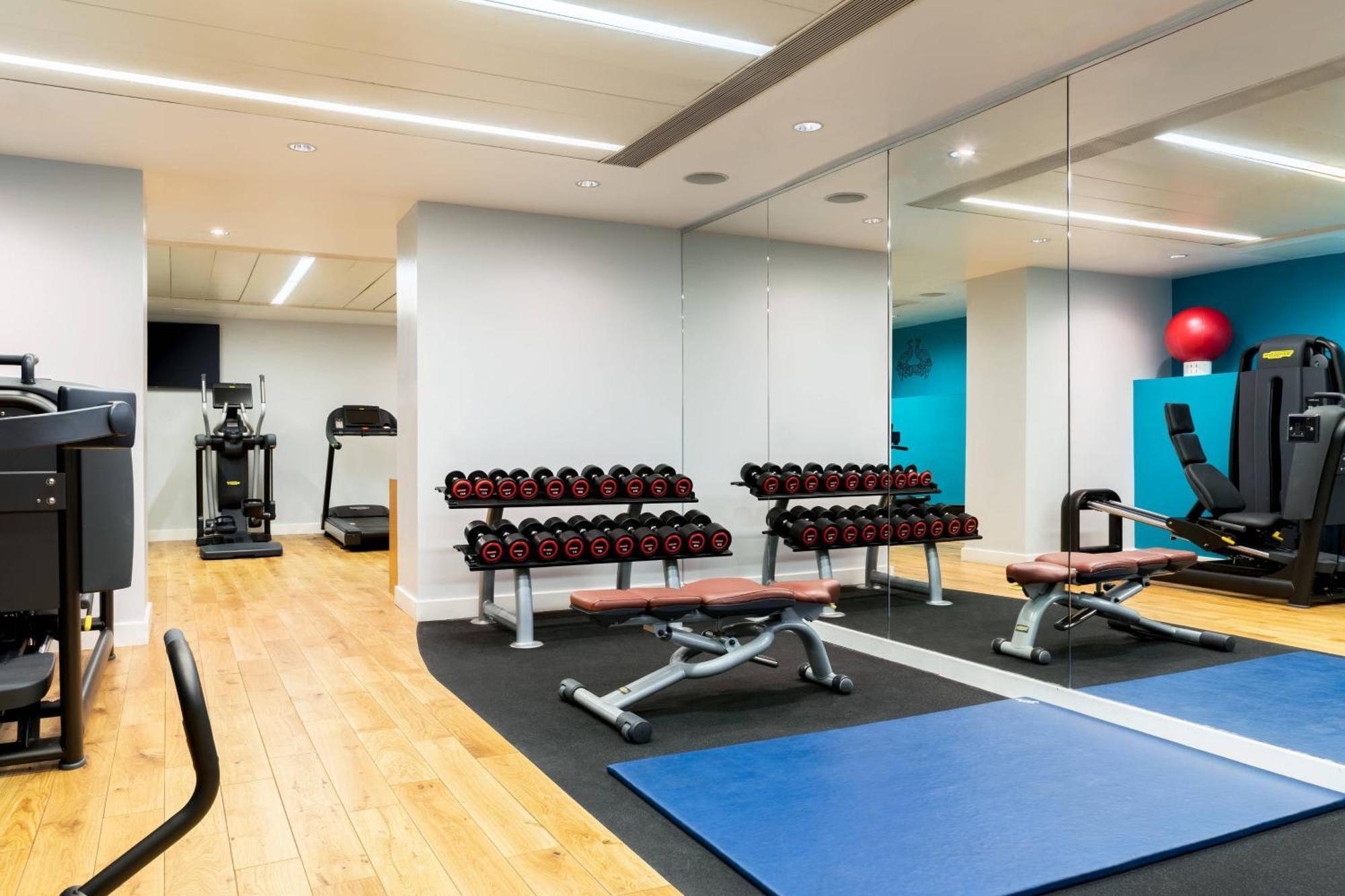 St. Pancras Renaissance Hotel Λονδίνο Εξωτερικό φωτογραφία The gym at the London Bridge Hotel