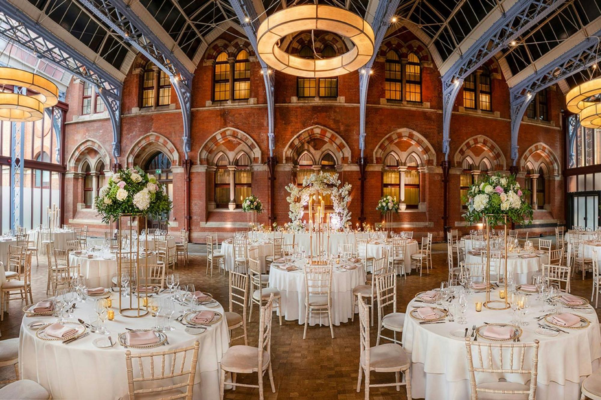 St. Pancras Renaissance Hotel Λονδίνο Εξωτερικό φωτογραφία The Great Hall at the Natural History Museum, London