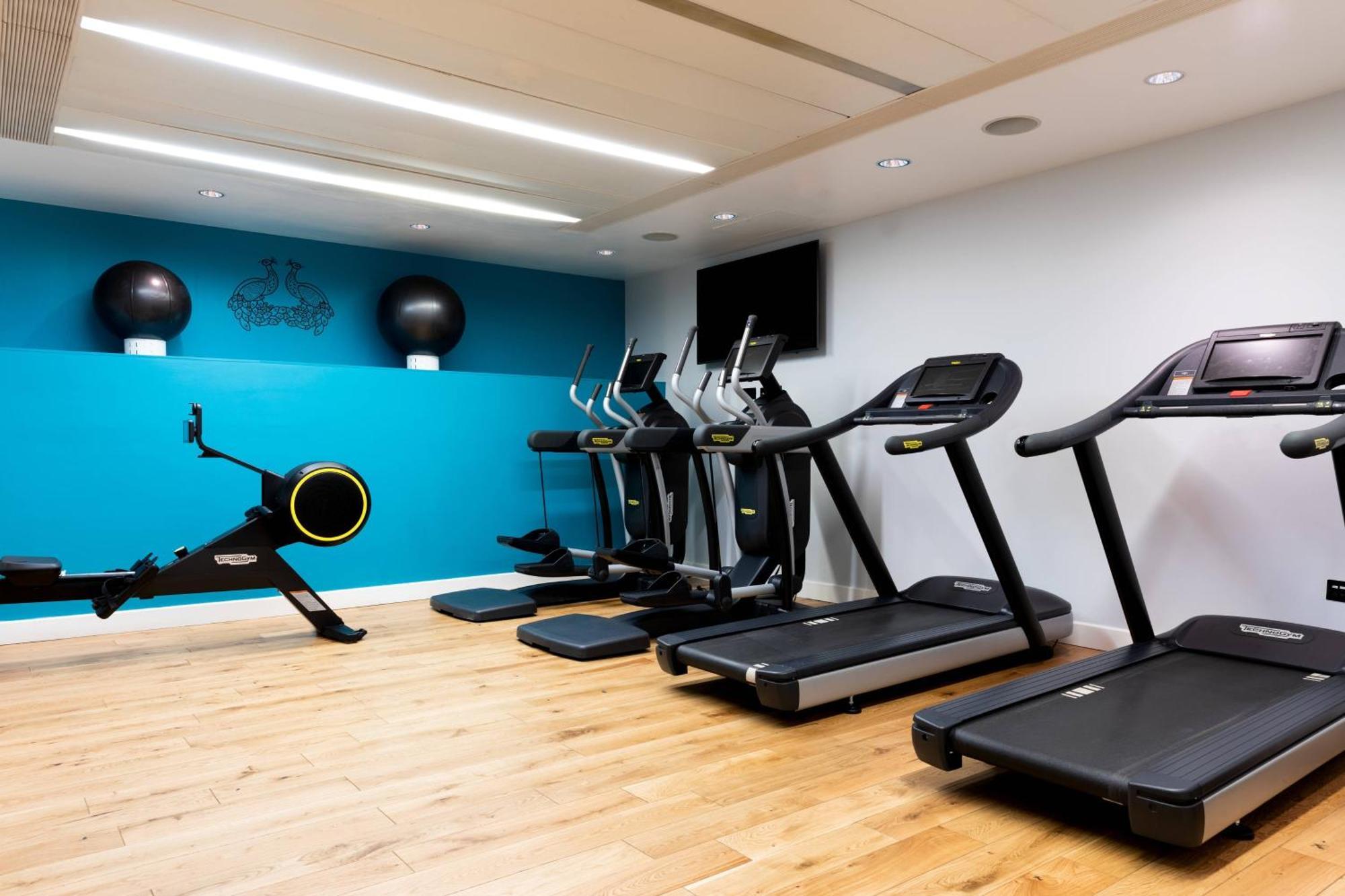 St. Pancras Renaissance Hotel Λονδίνο Εξωτερικό φωτογραφία The gym at the London Bridge Campus